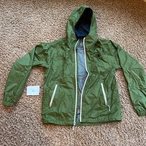Army green North Face rain jacket. Mens medium.